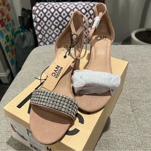 Madden NYC Block Heel City Sandal. Size 8 1/2. Brand new with box.